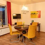 Art City-studio Kassel 3, Modern, Ruhig, Citynah, Kostenfreie Parkplaetze, Grosser Balkon, Voll Ausgestattet Apartament *