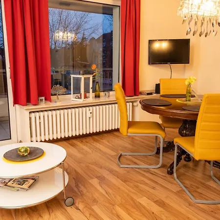 Art City-studio Kassel 3, Modern, Ruhig, Citynah, Kostenfreie Parkplaetze, Grosser Balkon, Voll Ausgestattet Vellmar