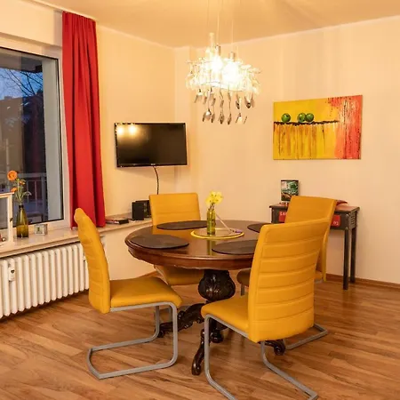 Art City-studio Kassel 3, Modern, Ruhig, Citynah, Kostenfreie Parkplaetze, Grosser Balkon, Voll Ausgestattet Appartement *