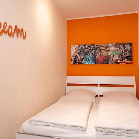 Appartement Art City-studio Kassel 3, Modern, Ruhig, Citynah, Kostenfreie Parkplaetze, Grosser Balkon, Voll Ausgestattet Vellmar