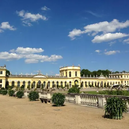 Art City-studio Kassel 3, Modern, Ruhig, Citynah, Kostenfreie Parkplaetze, Grosser Balkon, Voll Ausgestattet Vellmar