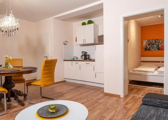 Art City-studio Kassel 3, Modern, Ruhig, Citynah, Kostenfreie Parkplaetze, Grosser Balkon, Voll Ausgestattet דירה *