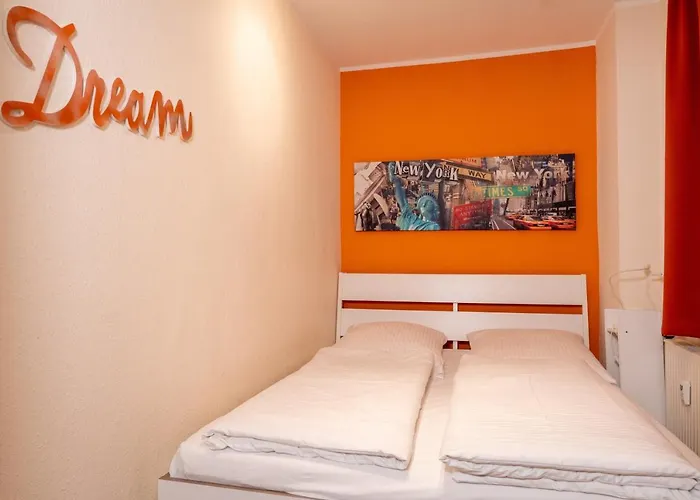 דירה Art City-studio Kassel 3, Modern, Ruhig, Citynah, Kostenfreie Parkplaetze, Grosser Balkon, Voll Ausgestattet Vellmar