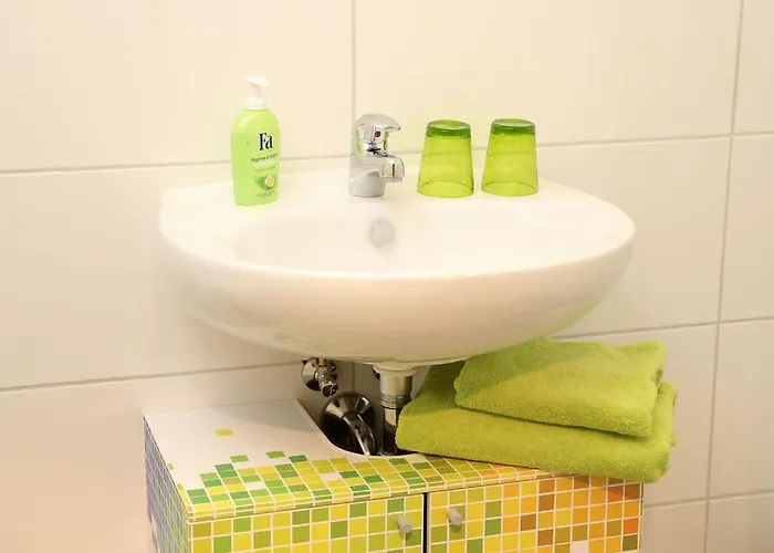 Art City-studio Kassel 3, Modern, Ruhig, Citynah, Kostenfreie Parkplaetze, Grosser Balkon, Voll Ausgestattet דירה